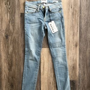 Frame skinny jean size 25